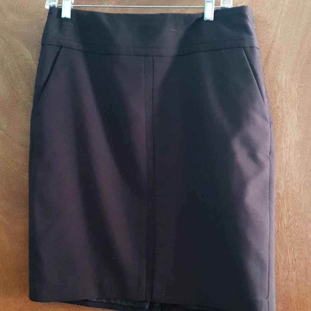 The Limited skirt studio 400